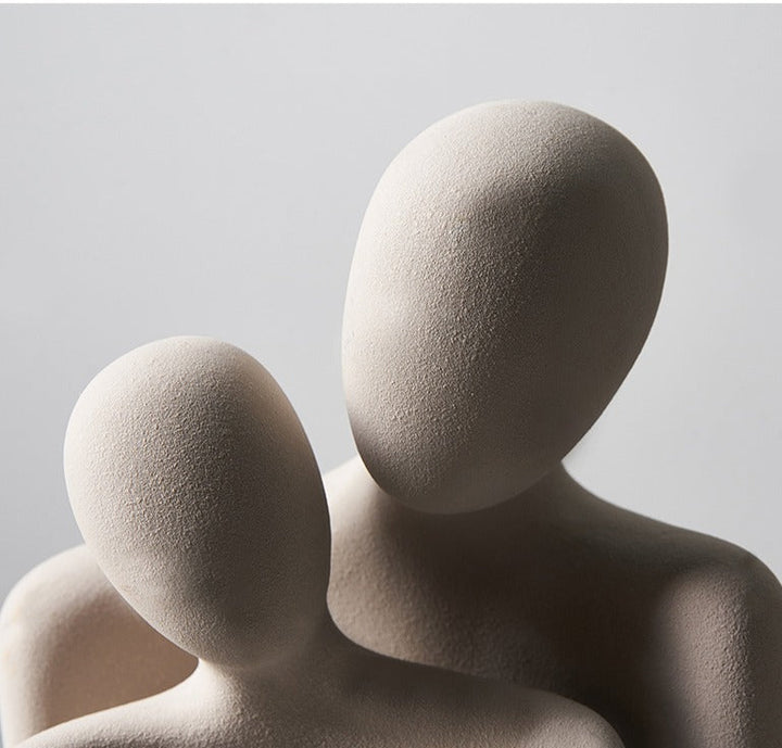 Intimate - Abstrakte keramische Skulptur - Zeitlose Eleganz und Liebe