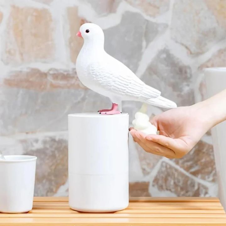 PigeonClean™ – Automatischer Seifenspender für maximale Hygiene