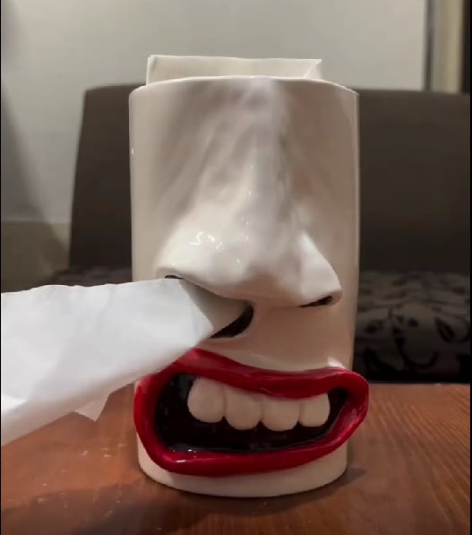 Funny Face| Handgefertigter Taschentuchhalter