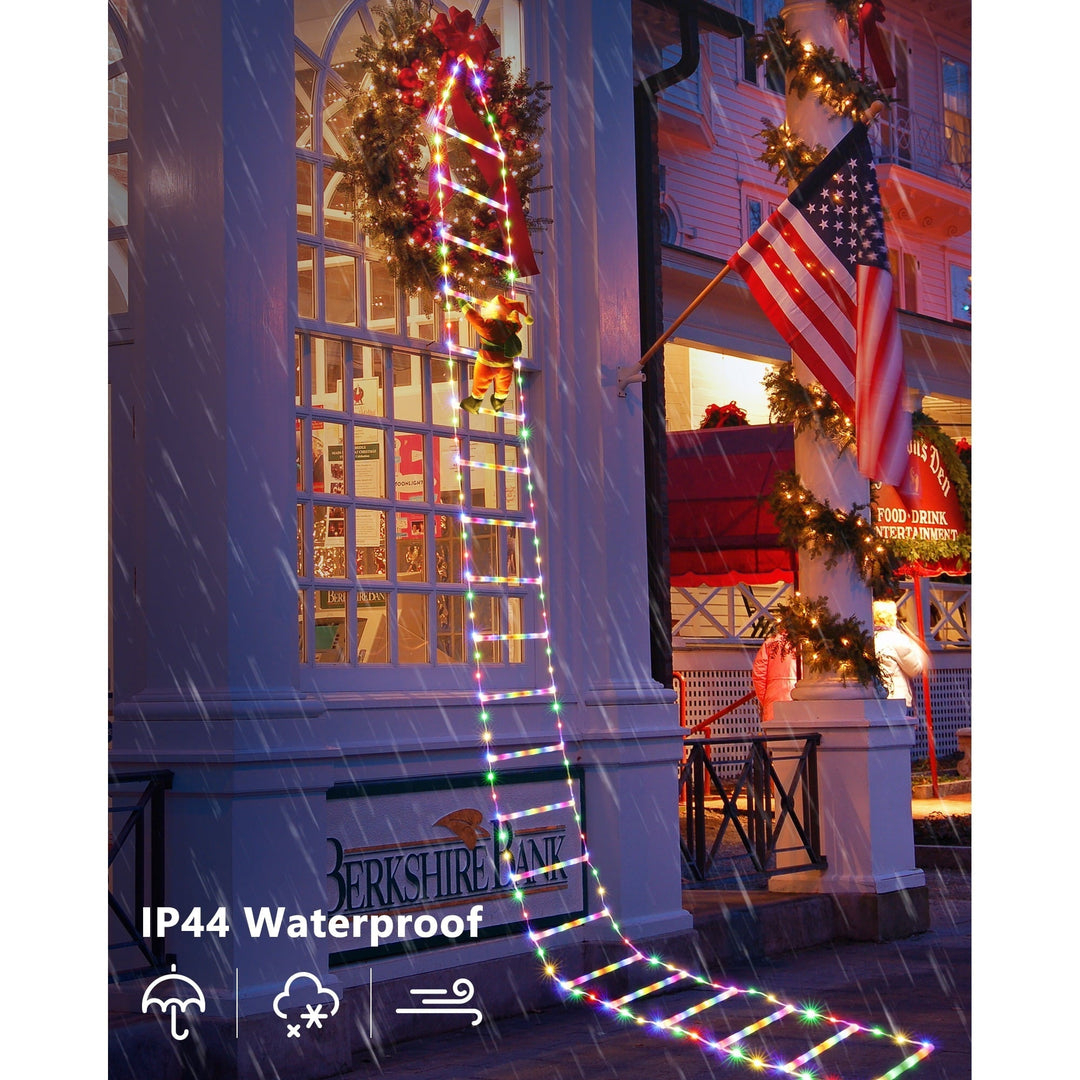Kletternder Weihnachtsmann Leiter Lichter