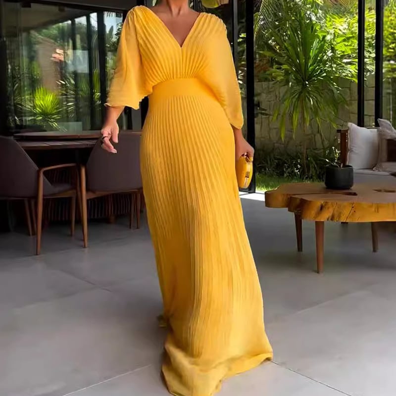 Sacha™ | Plissiertes Kleid mit Fledermausärmeln und tailliertem Schnitt