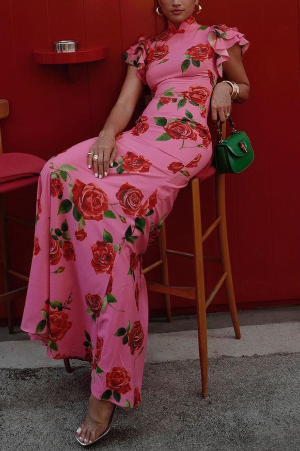 Lenia™ – Modernes Kleid mit hohem Kragen und ausgestellten Ärmeln