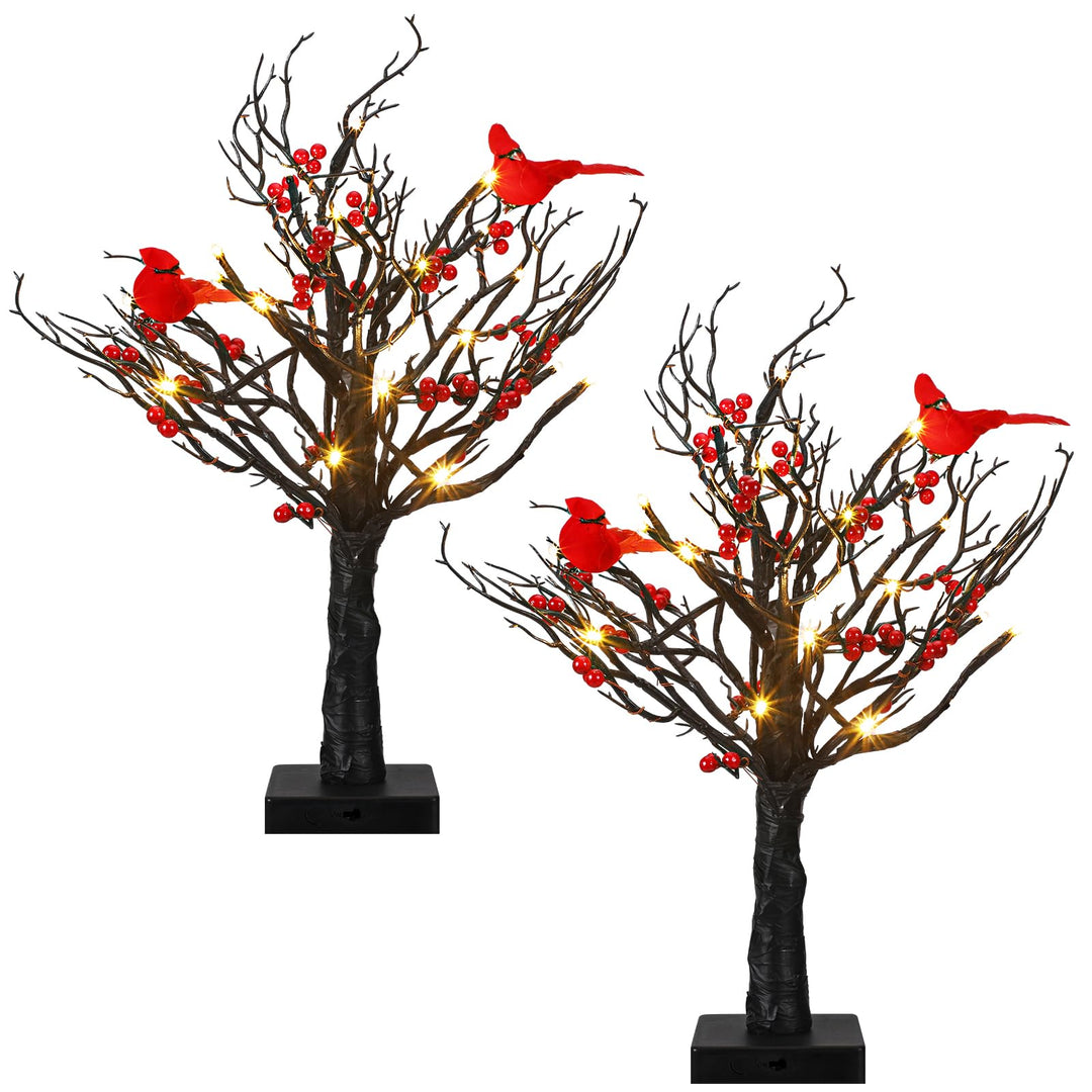 Weihnachtsbeleuchteter Mini-LED-Baum mit roten Beeren