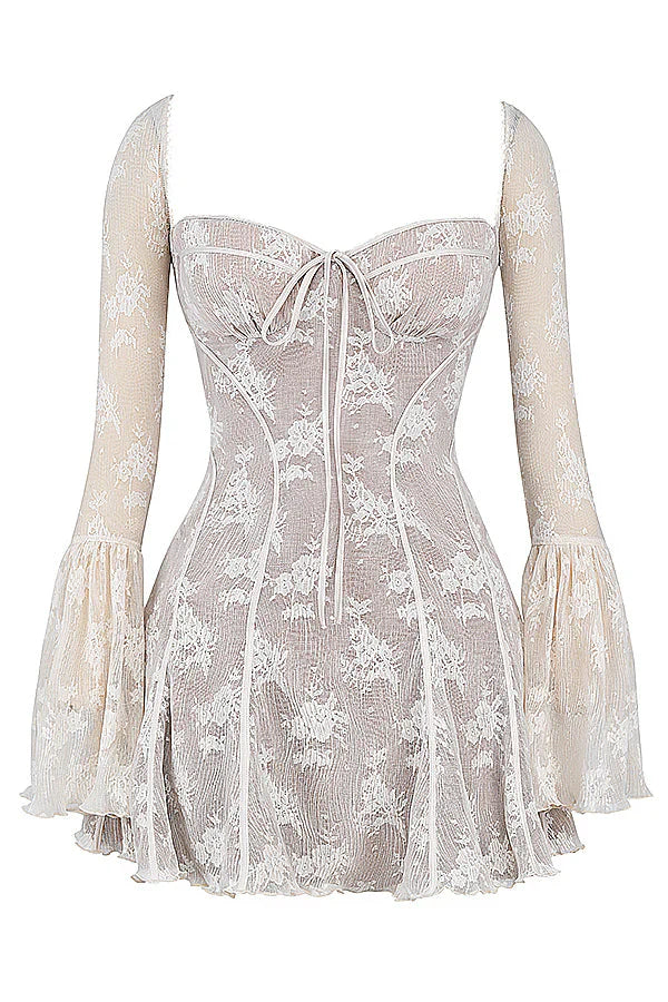 Amaya – Das romantische Spitzenkleid mit Illusionseffekt