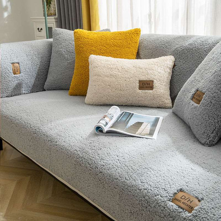 SofaSoft Deluxe| Ultrasofte Lamm-Kaschmir Sofa-Bezug – Plüsch-Effekt &amp; Rutschfest