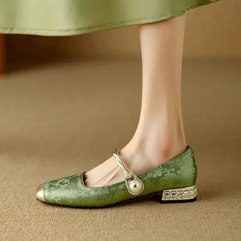 Cintha™ | Elegant Low-Heeled Pumps