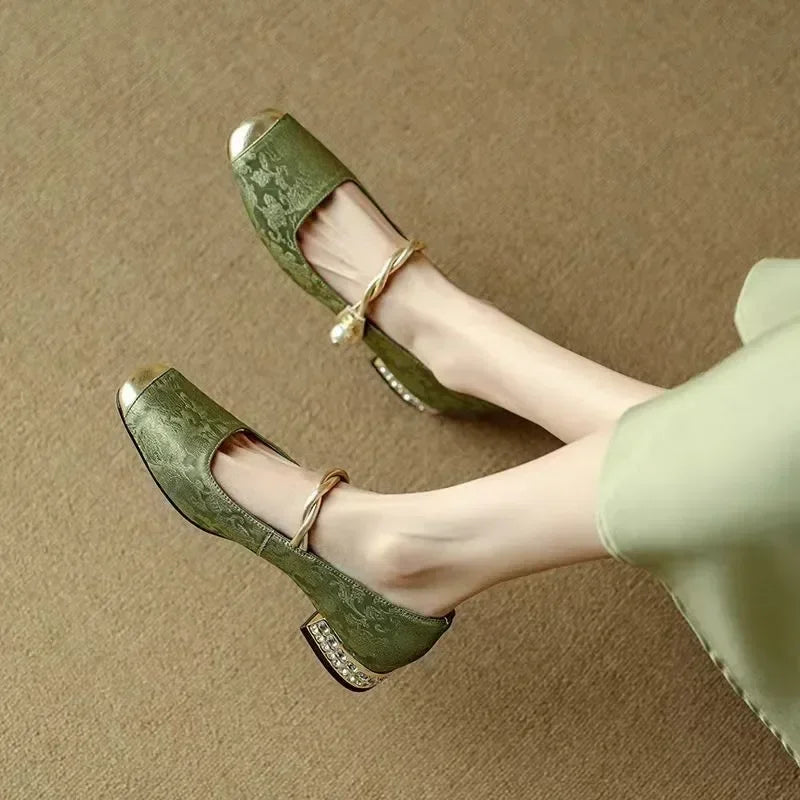 Cintha| Elegant Low-Heeled Pumps