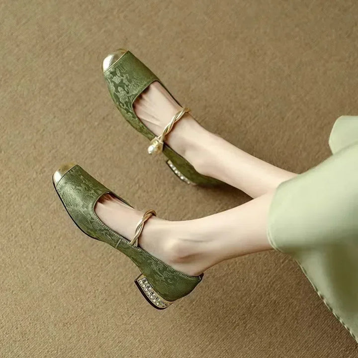 Cintha| Elegant Low-Heeled Pumps
