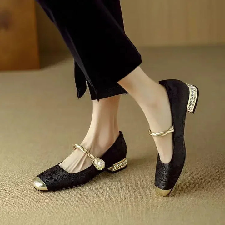 Cintha| Elegant Low-Heeled Pumps