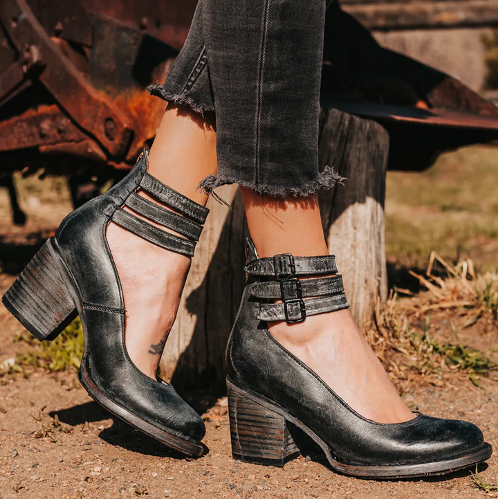 Lederpumps im Vintage-Design
