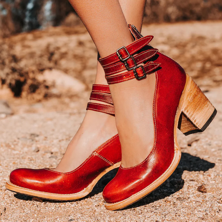 Lederpumps im Vintage-Design