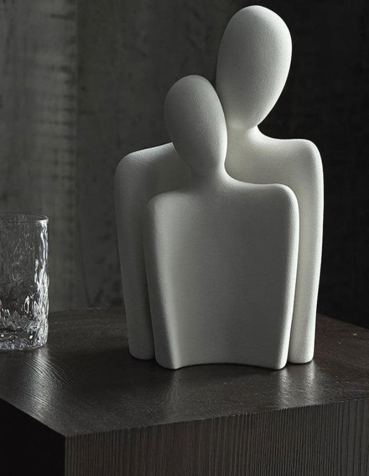 Intimate - Abstrakte keramische Skulptur - Zeitlose Eleganz und Liebe