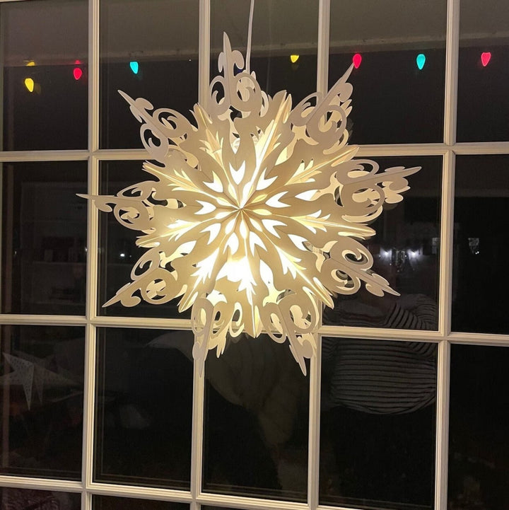 Schneeflocken Weihnachten Laterne – Warmes Licht, Winterzauber