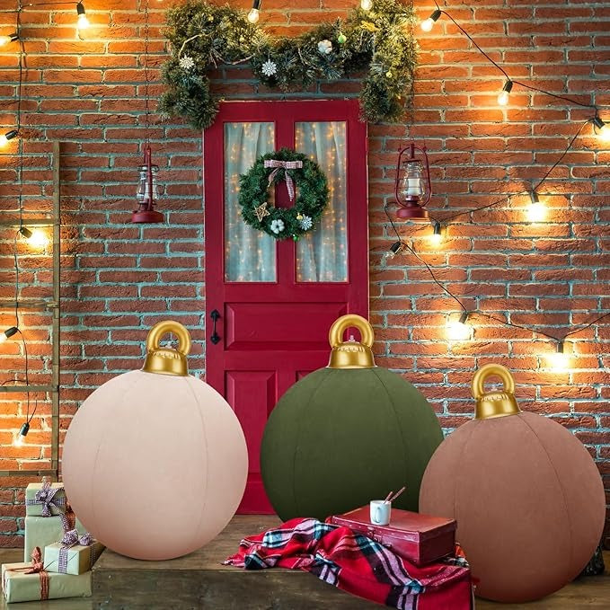 Große aufblasbare Weihnachtsschmuckstücke — Stilvolle und überraschende Dekorationsidee