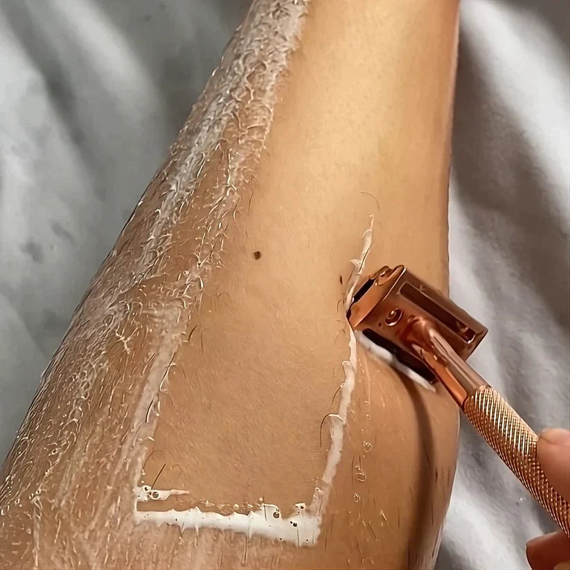 SmoothShave™ Sicherheitsrasierer + 10 kostenlose Premium-Klingen
