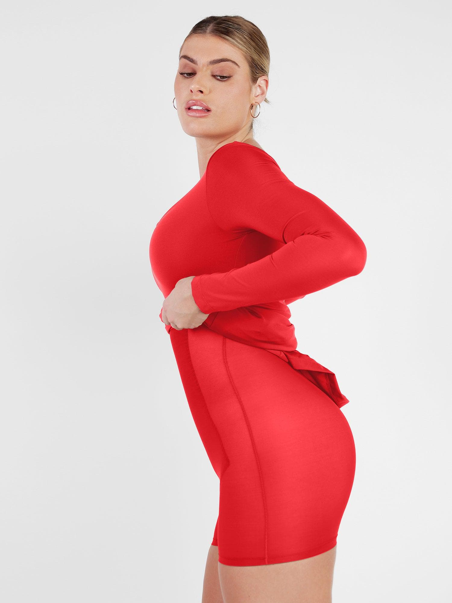 Der Shapewear-Kleid mit langem Ärmel und Schlitz