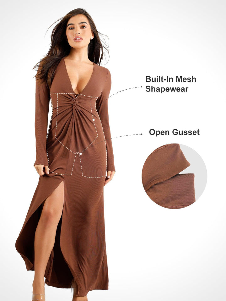 Der Shapewear-Kleid mit langem Ärmel und Schlitz