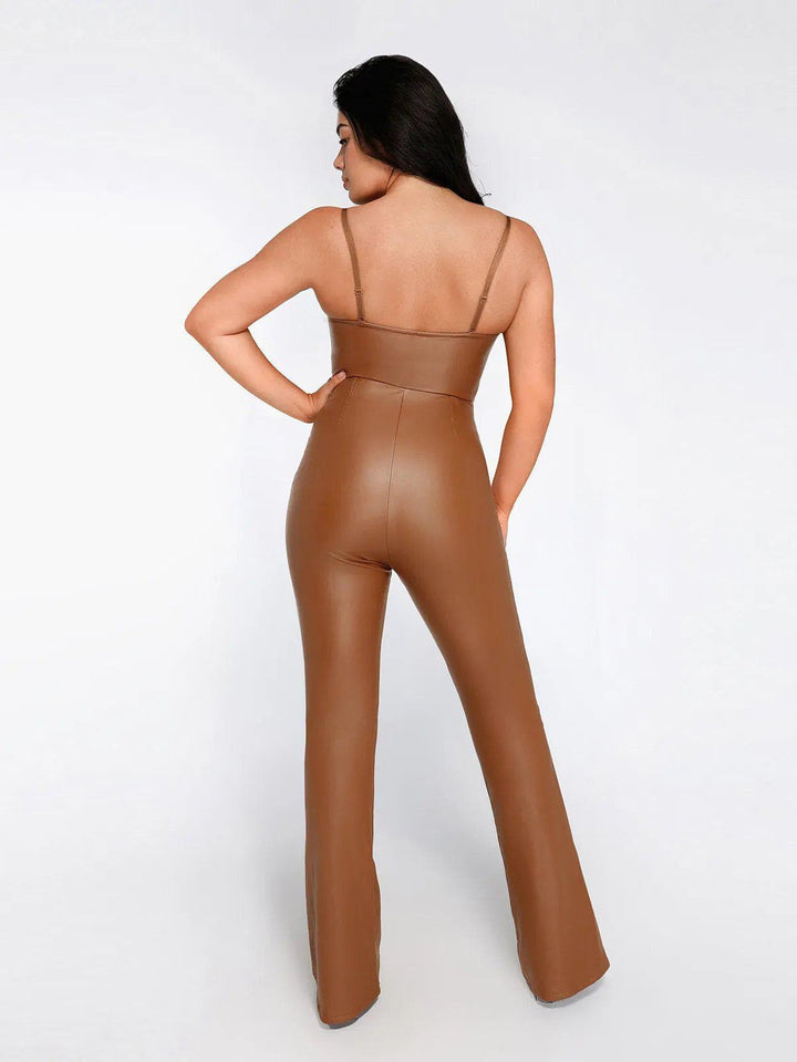 Formendes, pseudo-ledernes Korsett-Overall-Set
