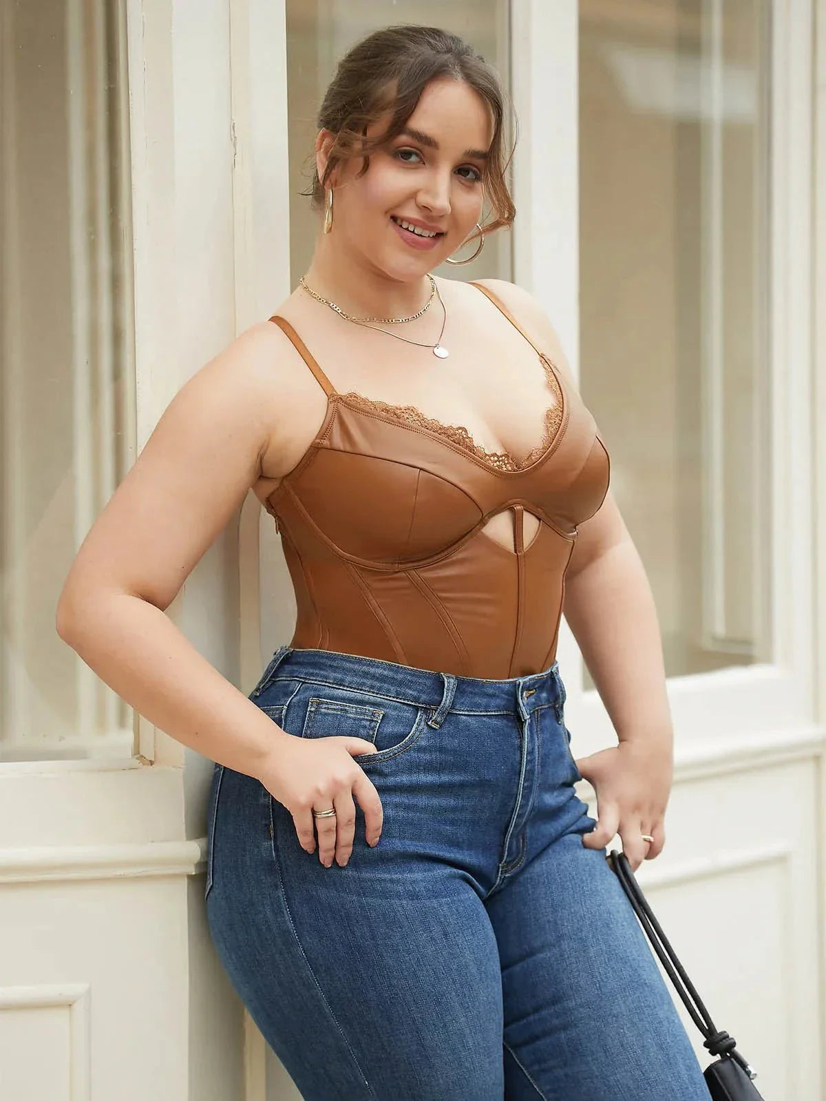 Shapewear Kunstleder Mieder Bodysuit mit Sanduhrausschnitt und Cutouts