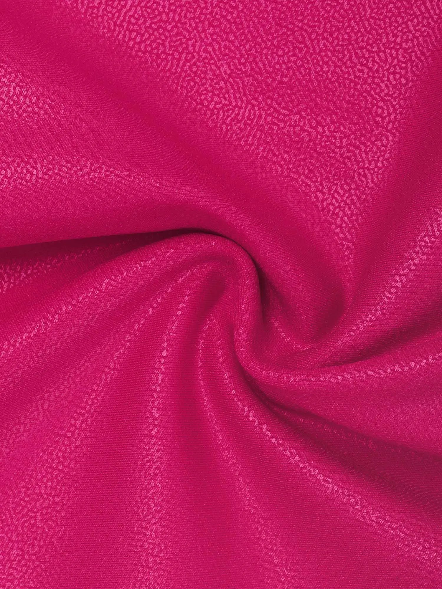 Formende figurbetonte Mididirndl aus Kunstleder mit Reißverschluss vorne