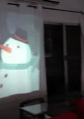 Weihnachts- und Halloween-Projektor mit Leinwand